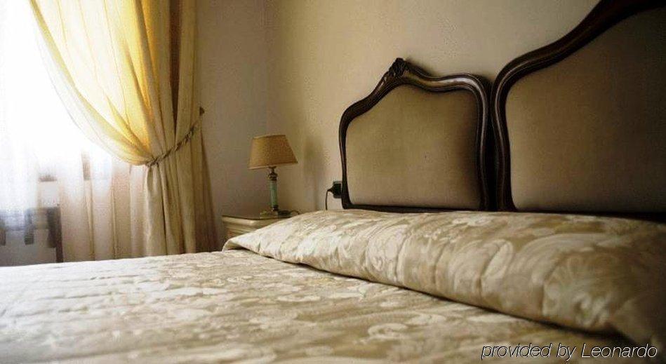 C-Hotels De Rose Palace Firenze Bagian luar foto
