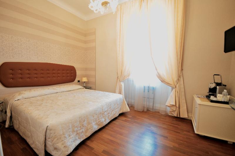 C-Hotels De Rose Palace Firenze Bagian luar foto