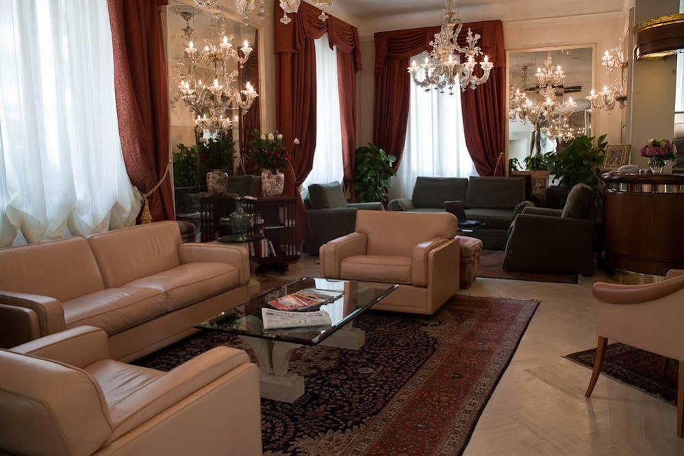 C-Hotels De Rose Palace Firenze Bagian luar foto