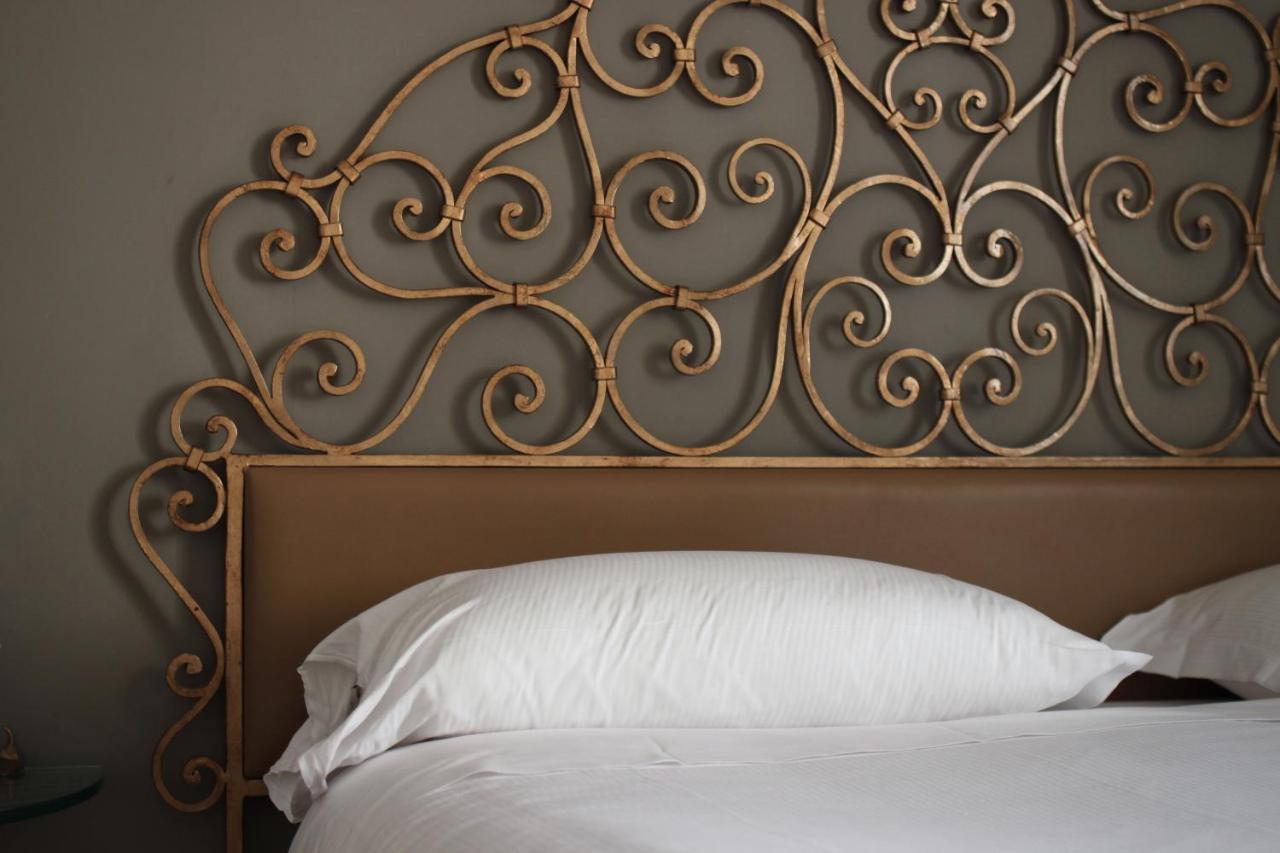 C-Hotels De Rose Palace Firenze Bagian luar foto