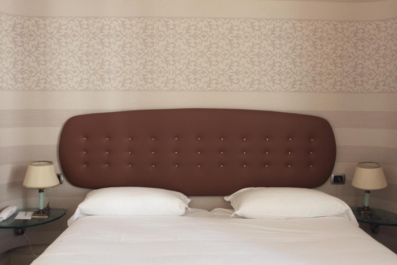 C-Hotels De Rose Palace Firenze Ruang foto