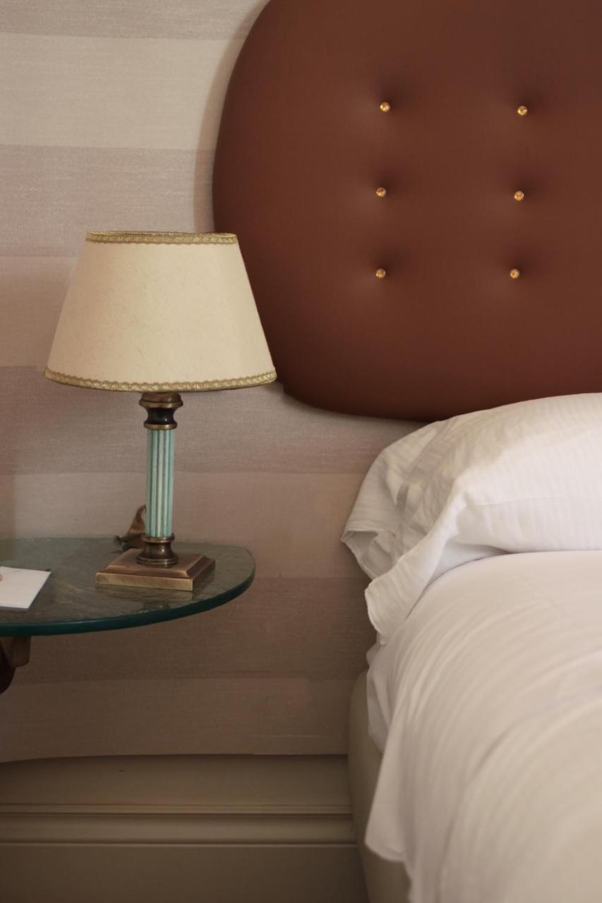 C-Hotels De Rose Palace Firenze Bagian luar foto